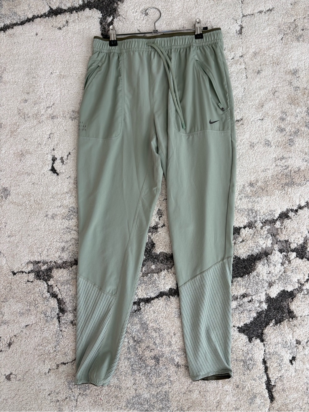 Nike Sage Green Men's Performance Joggers Size M